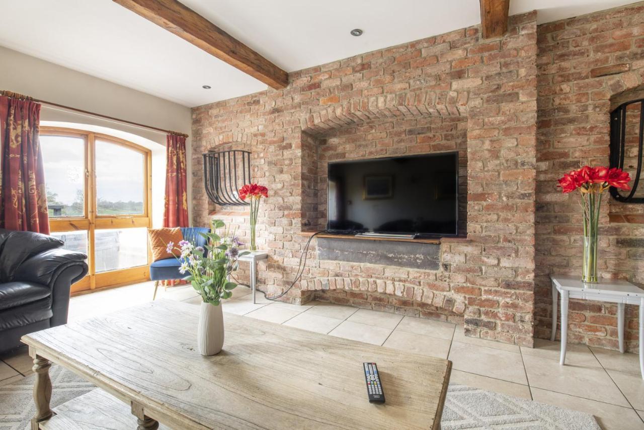 Somersal Cottages แอชบอร์น ภายนอก รูปภาพ